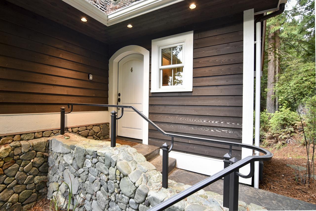 Serene Redwood Retreat Arcata Bagian luar foto